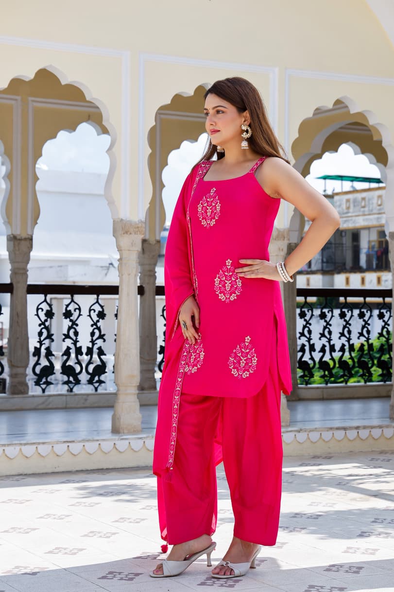 Premium Handwork Pearl & Dori Embroidered Kurti Set