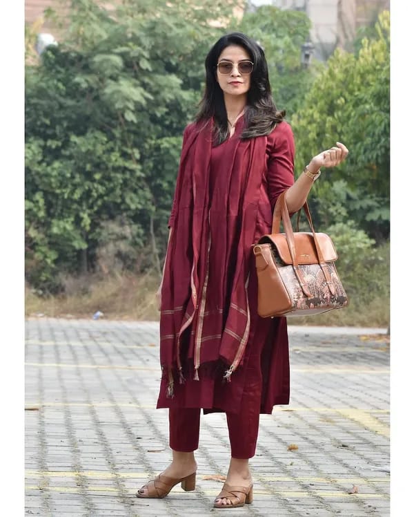 Maroon Solid Co-ord Set with Zari-Border Dupatta