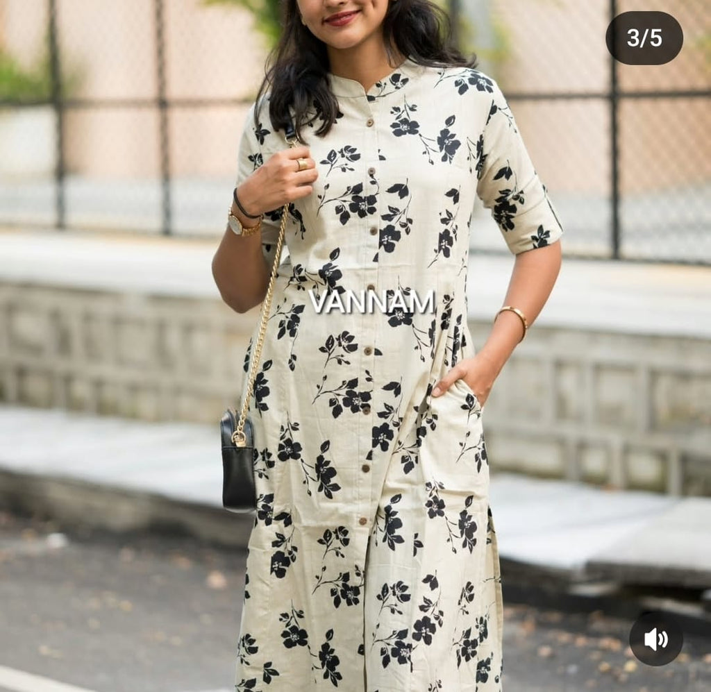 Floral Print Mandarian Collar Kurta