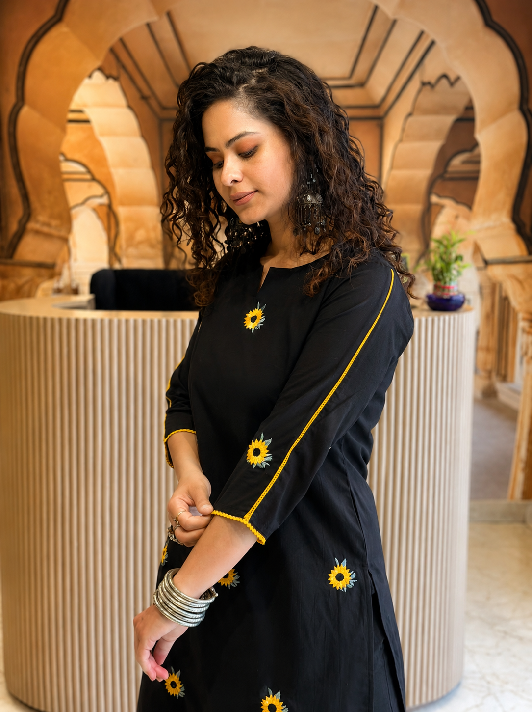 Elegant Black Sunflower Embroidered Kurta Palazzo Set 🌻✨