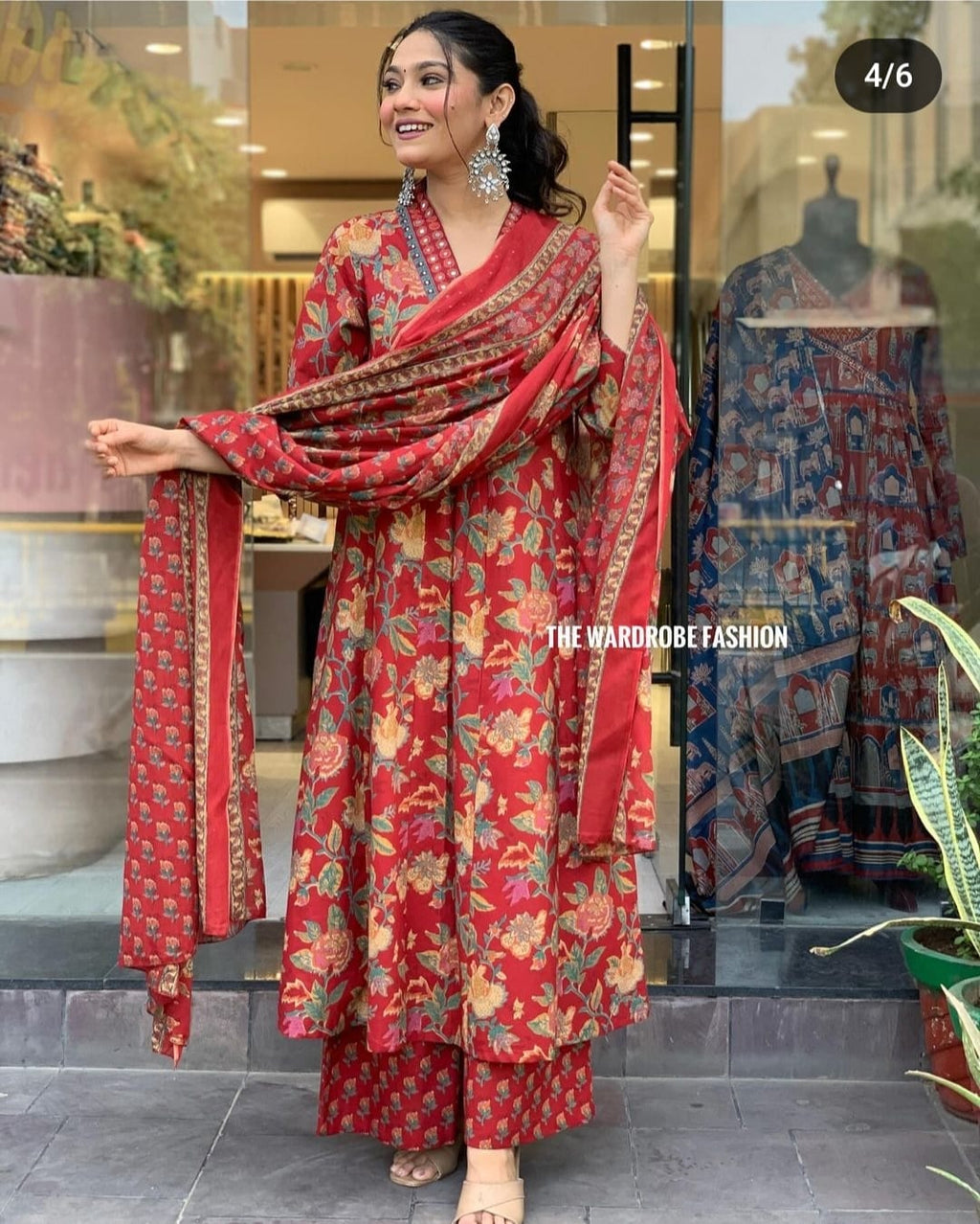 Red Women’s Floral Printed Kurta Pant Dupatta Set