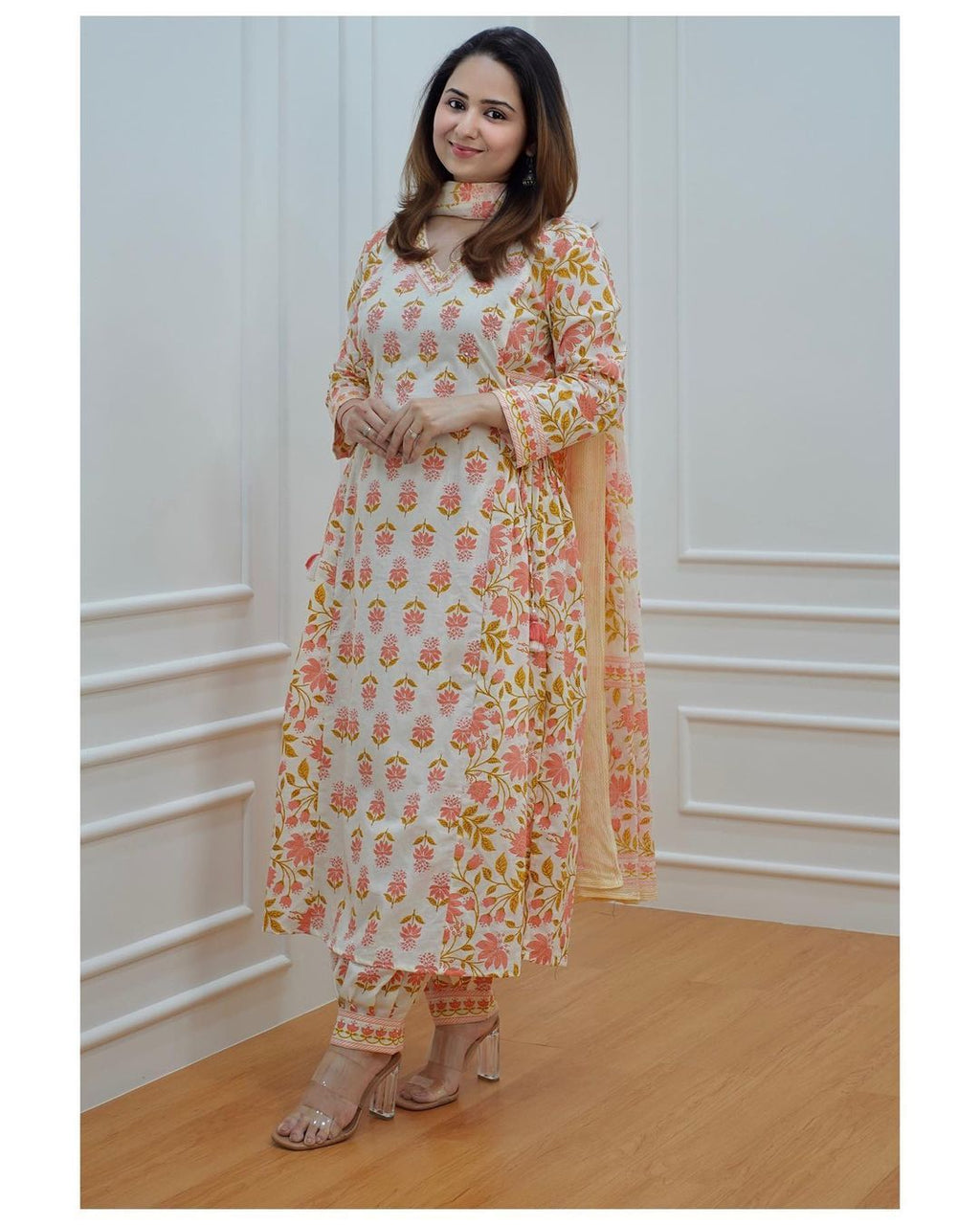 Molisha Women's Pure Cotton Floral Printed Kurta Pant Dupatta Set | Elegant Ethnic Suit Set for Women | Summer Wear Traditional Outfit