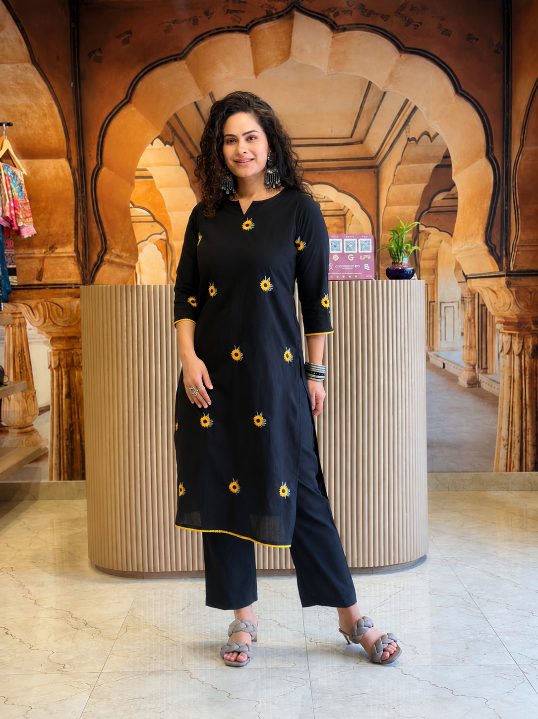 Elegant Black Sunflower Embroidered Kurta Palazzo Set 🌻✨