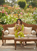 Elegant Green Floral Embroidered Kurti Pant Se